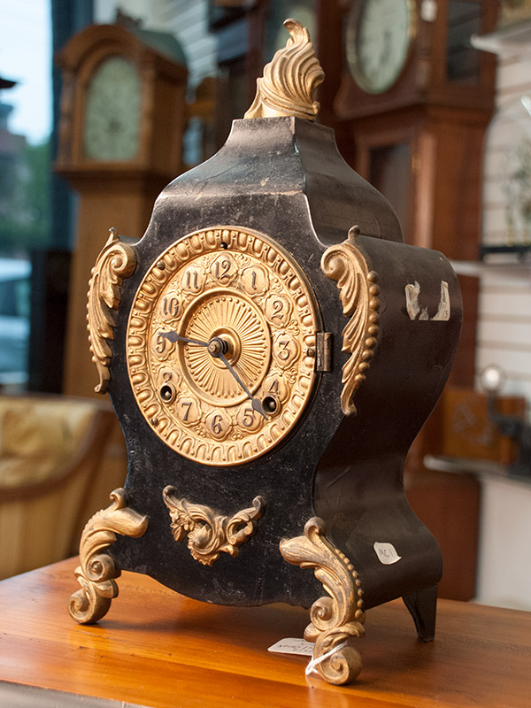american ansonia iron clock from 1900 details