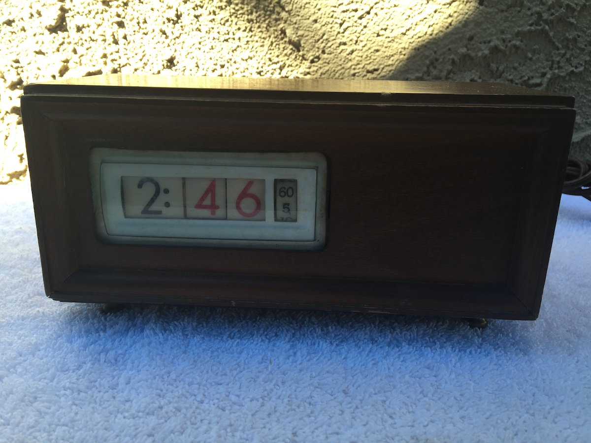 electric flip clock from 1950-1960