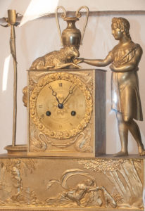 french empire clock from 1820 detail