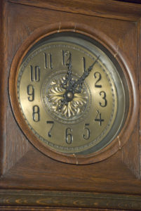 german grandfather clock from 1900