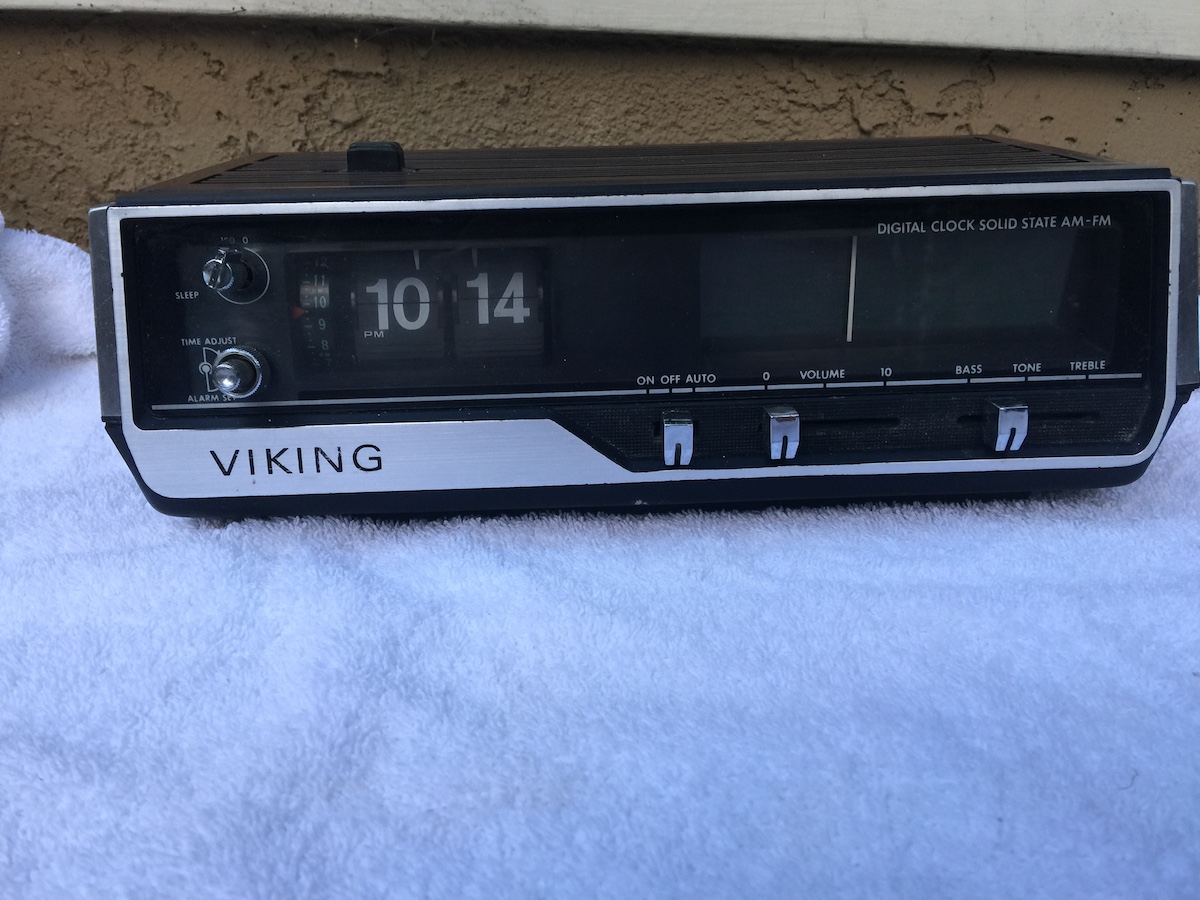 viking electric flip clock from 1950-1960